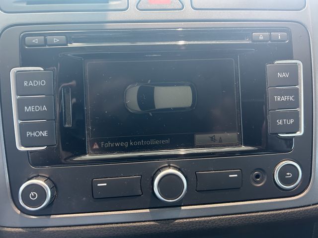 Fahrzeugabbildung Volkswagen Golf NAVIGATION+AHK+SHZ+PDC Golf Plus VI Life