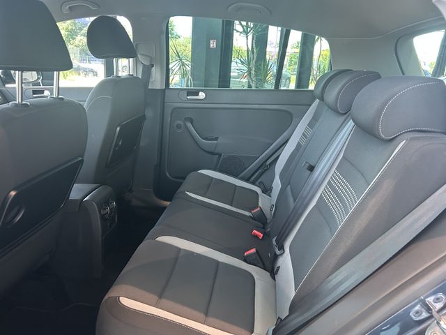 Fahrzeugabbildung Volkswagen Golf NAVIGATION+AHK+SHZ+PDC Golf Plus VI Life