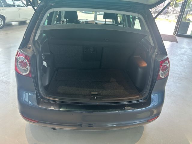 Fahrzeugabbildung Volkswagen Golf NAVIGATION+AHK+SHZ+PDC Golf Plus VI Life