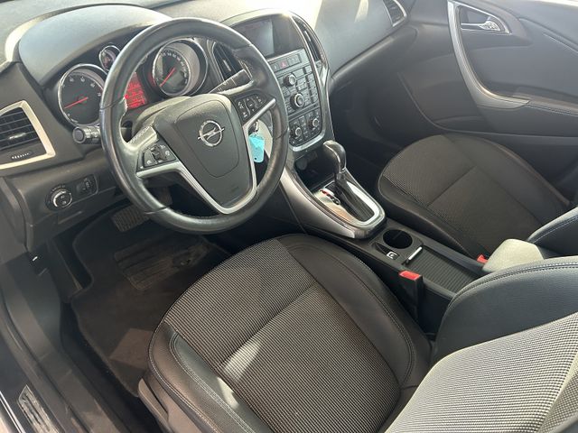 Fahrzeugabbildung Opel Astra AUTOMATIK+NAVIGATION+SHZ+TEMPOMAT+PDC Astr