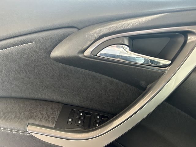 Fahrzeugabbildung Opel Astra AUTOMATIK+NAVIGATION+SHZ+TEMPOMAT+PDC Astr