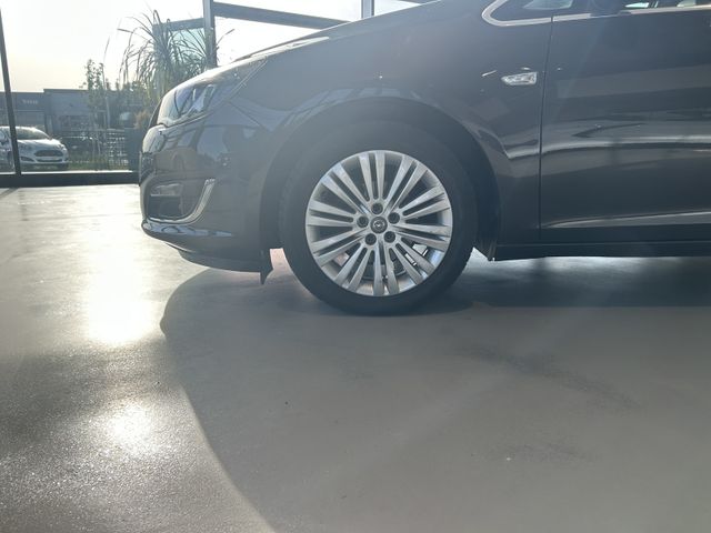 Fahrzeugabbildung Opel Astra AUTOMATIK+NAVIGATION+SHZ+TEMPOMAT+PDC Astr