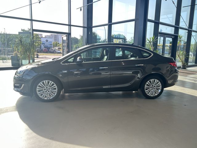 Fahrzeugabbildung Opel Astra AUTOMATIK+NAVIGATION+SHZ+TEMPOMAT+PDC Astr