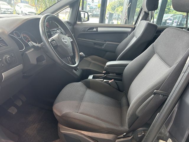 Fahrzeugabbildung Opel Zafira XENON+TEMPOMAT+7 SITZE+EINPARKHILFE Zafir