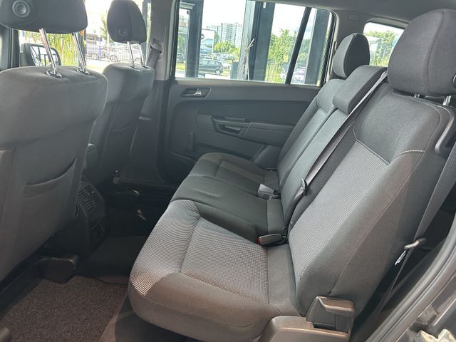 Fahrzeugabbildung Opel Zafira XENON+TEMPOMAT+7 SITZE+EINPARKHILFE Zafir