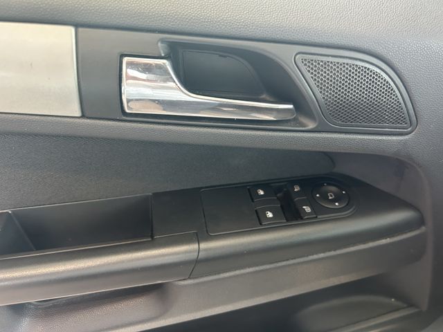 Fahrzeugabbildung Opel Zafira XENON+TEMPOMAT+7 SITZE+EINPARKHILFE Zafir