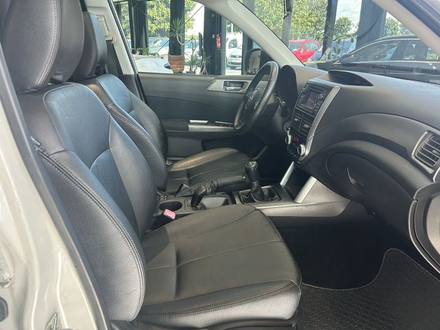 Fahrzeugabbildung Subaru Forester LEDER+PANO+KAMERA+AHK+SHZ Forester Excl