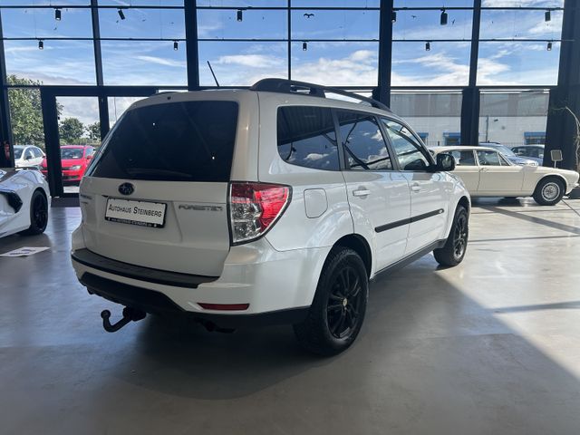 Fahrzeugabbildung Subaru Forester LEDER+PANO+KAMERA+AHK+SHZ Forester Excl