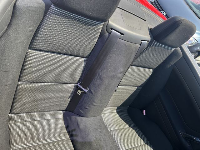Fahrzeugabbildung Peugeot 307 CABRIO+TEMPOMAT+ALU+TÜV ASU NEU 307 CC Tenda
