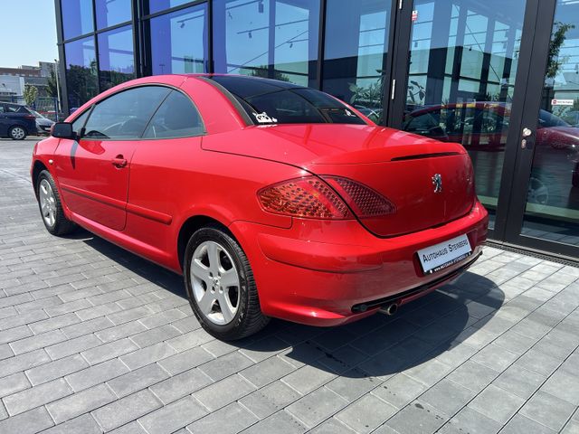 Fahrzeugabbildung Peugeot 307 CABRIO+TEMPOMAT+ALU+TÜV ASU NEU 307 CC Tenda