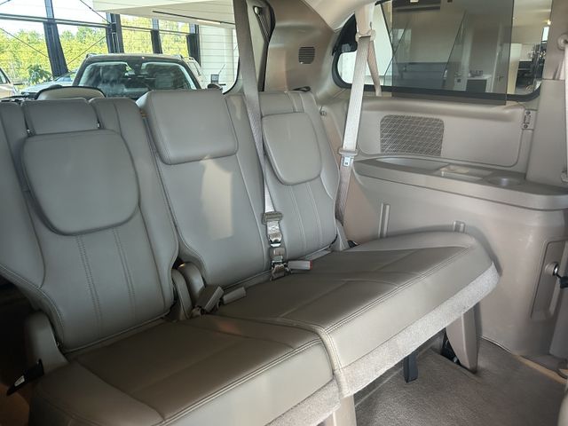 Fahrzeugabbildung Lancia Voyager AUTOMATIK+LEDER+7 SITZE+SHZ+PDC Voyager