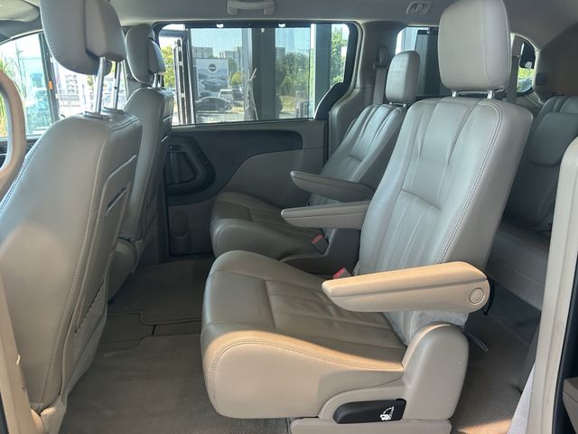 Fahrzeugabbildung Lancia Voyager AUTOMATIK+LEDER+7 SITZE+SHZ+PDC Voyager