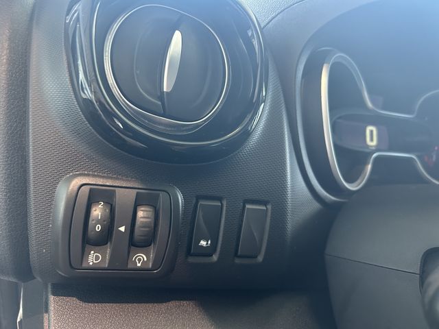 Fahrzeugabbildung Renault Trafic KASTEN+AHK+KLIMA+DACHTRÄGER Trafic III