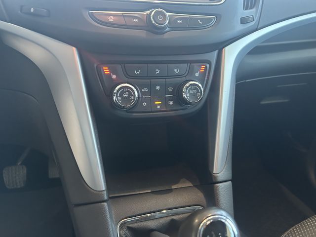 Fahrzeugabbildung Opel Zafira NAVIGATION+KAMERA+AHK+SHZ+1.HAND Zafira C