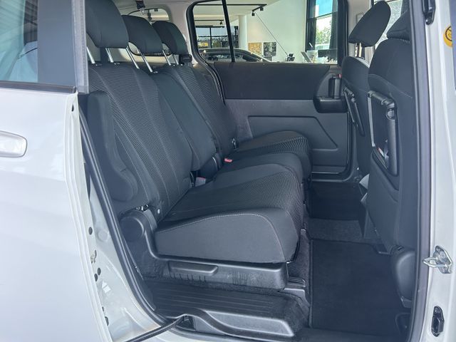 Fahrzeugabbildung Mazda 5 Center-Line AHK+SITZHEIZUNG+TEMPOMAT+PDC+7 SIT