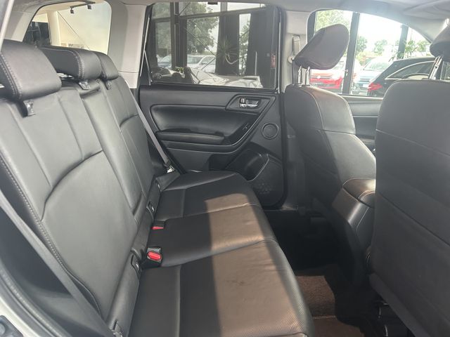 Fahrzeugabbildung Subaru Forester AUTOMATIK+NAVI+GAS+BENZIN+PANO+AHK Fore