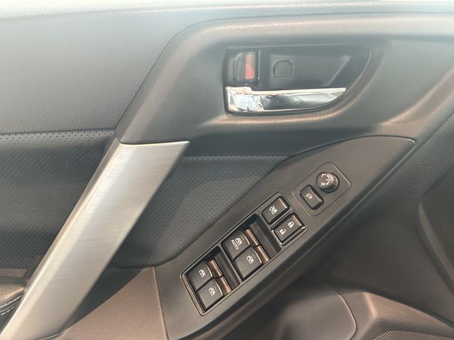 Fahrzeugabbildung Subaru Forester AUTOMATIK+NAVI+GAS+BENZIN+PANO+AHK Fore