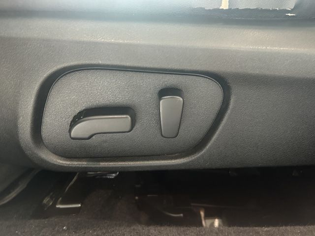 Fahrzeugabbildung Subaru Forester AUTOMATIK+NAVI+GAS+BENZIN+PANO+AHK Fore
