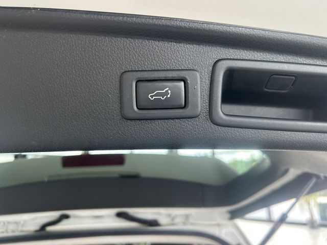 Fahrzeugabbildung Subaru Forester AUTOMATIK+NAVI+GAS+BENZIN+PANO+AHK Fore