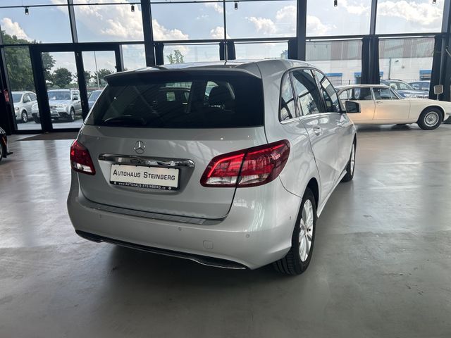 Fahrzeugabbildung Mercedes-Benz B 180 NAVIGATION+SHZ+TEMPOMAT+PDC B 180 B B 180