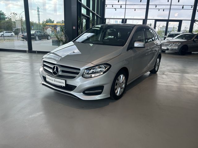 Fahrzeugabbildung Mercedes-Benz B 180 NAVIGATION+SHZ+TEMPOMAT+PDC B 180 B B 180