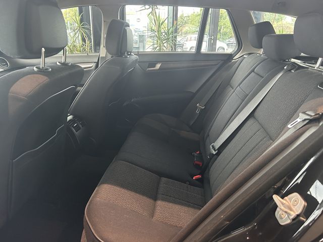Fahrzeugabbildung Mercedes-Benz C 200 T AUTOMATIK+NAVI+SHZ+TEMPOMAT+PDC C 200 C