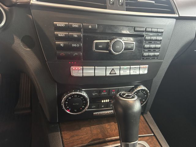 Fahrzeugabbildung Mercedes-Benz C 200 T AUTOMATIK+NAVI+SHZ+TEMPOMAT+PDC C 200 C