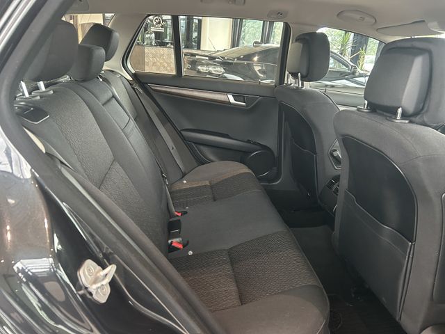 Fahrzeugabbildung Mercedes-Benz C 200 T AUTOMATIK+NAVI+SHZ+TEMPOMAT+PDC C 200 C