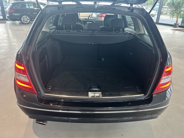 Fahrzeugabbildung Mercedes-Benz C 200 T AUTOMATIK+NAVI+SHZ+TEMPOMAT+PDC C 200 C