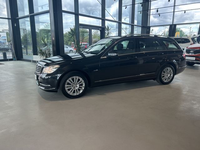 Fahrzeugabbildung Mercedes-Benz C 200 T AUTOMATIK+NAVI+SHZ+TEMPOMAT+PDC C 200 C