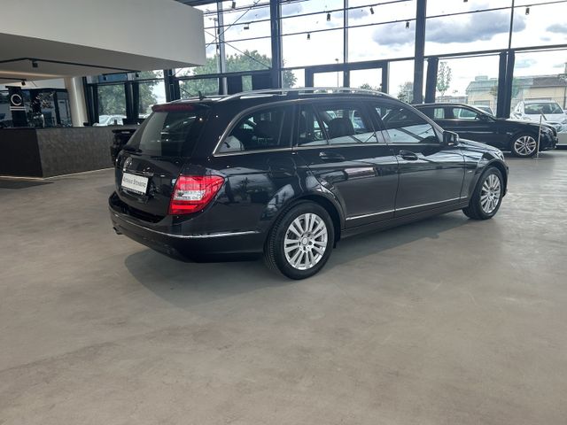 Fahrzeugabbildung Mercedes-Benz C 200 T AUTOMATIK+NAVI+SHZ+TEMPOMAT+PDC C 200 C
