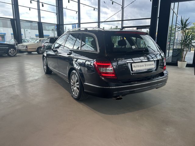 Fahrzeugabbildung Mercedes-Benz C 200 T AUTOMATIK+NAVI+SHZ+TEMPOMAT+PDC C 200 C