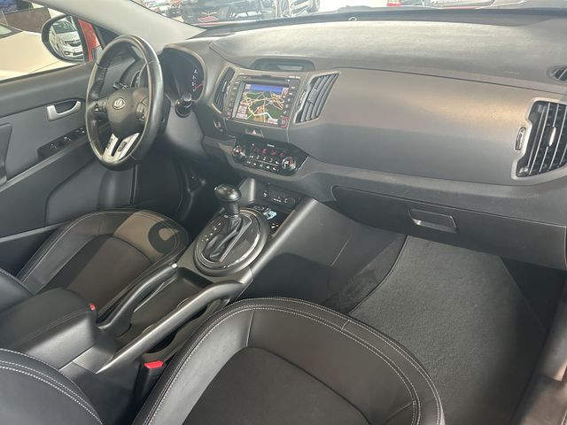 Fahrzeugabbildung Kia Sportage AUTOMATIK+NAVI+LEDER+KAMERA+XENON Sport