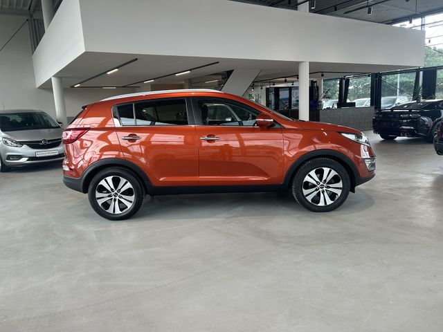 Fahrzeugabbildung Kia Sportage AUTOMATIK+NAVI+LEDER+KAMERA+XENON Sport
