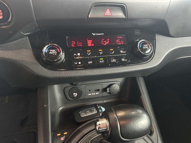 Fahrzeugabbildung Kia Sportage AUTOMATIK+NAVI+LEDER+KAMERA+XENON Sport