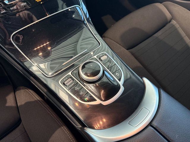 Fahrzeugabbildung Mercedes-Benz GLC 250 GLC 250 4Matic Exclusive 1.Hand Navi Par